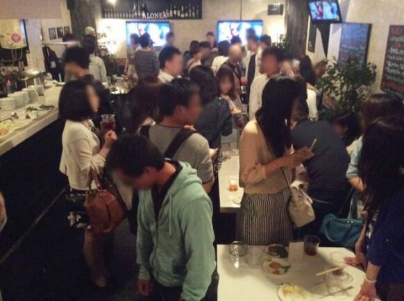 【飲食店企画告知支援】【5月26日(日)18時～閉店まで☆時間無制限!!】『アローネア会★多目的交流半立食パーティ』半立食スタイルの飲み会企画です☆男女の出会いがメインですが、 既婚未婚彼氏彼女の有無、 老若男女問いません！男性3000円、女性2000円（税込）