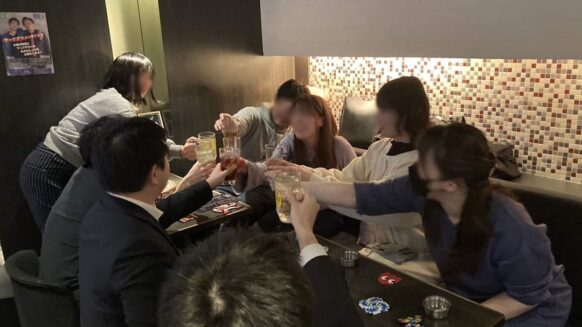 【6月1日(土)19時〜21時★女性先着6名様割引あります】『札飲も30代会』同世代で繋がろう！初めての方＆おひとり様大歓迎！！同じ30代スタッフのかみむーがフォロー致します♪人数が多くても少なくても関係なく、その時のメンバーで交流が楽しめる方でお願いします♪