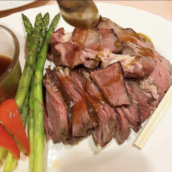 【2025年11月27日(木)19時～21時★定員20名】『ビストロDining我が家コラボお食事飲み会』★へいはちと行こう！！ビストロDining我が家＆サツノモコラボ飲み交流企画です★11月のテーマは『ローストビーフ』