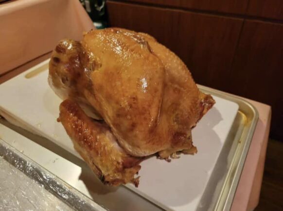 【2025年最後のコラボ開催★一緒に忘年会として楽しみましょう★初めての方＆おひとり様も大歓迎です!!】【2025年12月18日(木)19時～21時★定員20名】『ビストロDining我が家✕札幌で飲もうコラボお食事忘年会』★へいはちと行こう！！ビストロDining我が家＆サツノモコラボ飲み交流企画です★12月のテーマは『自家製ローストチキン』